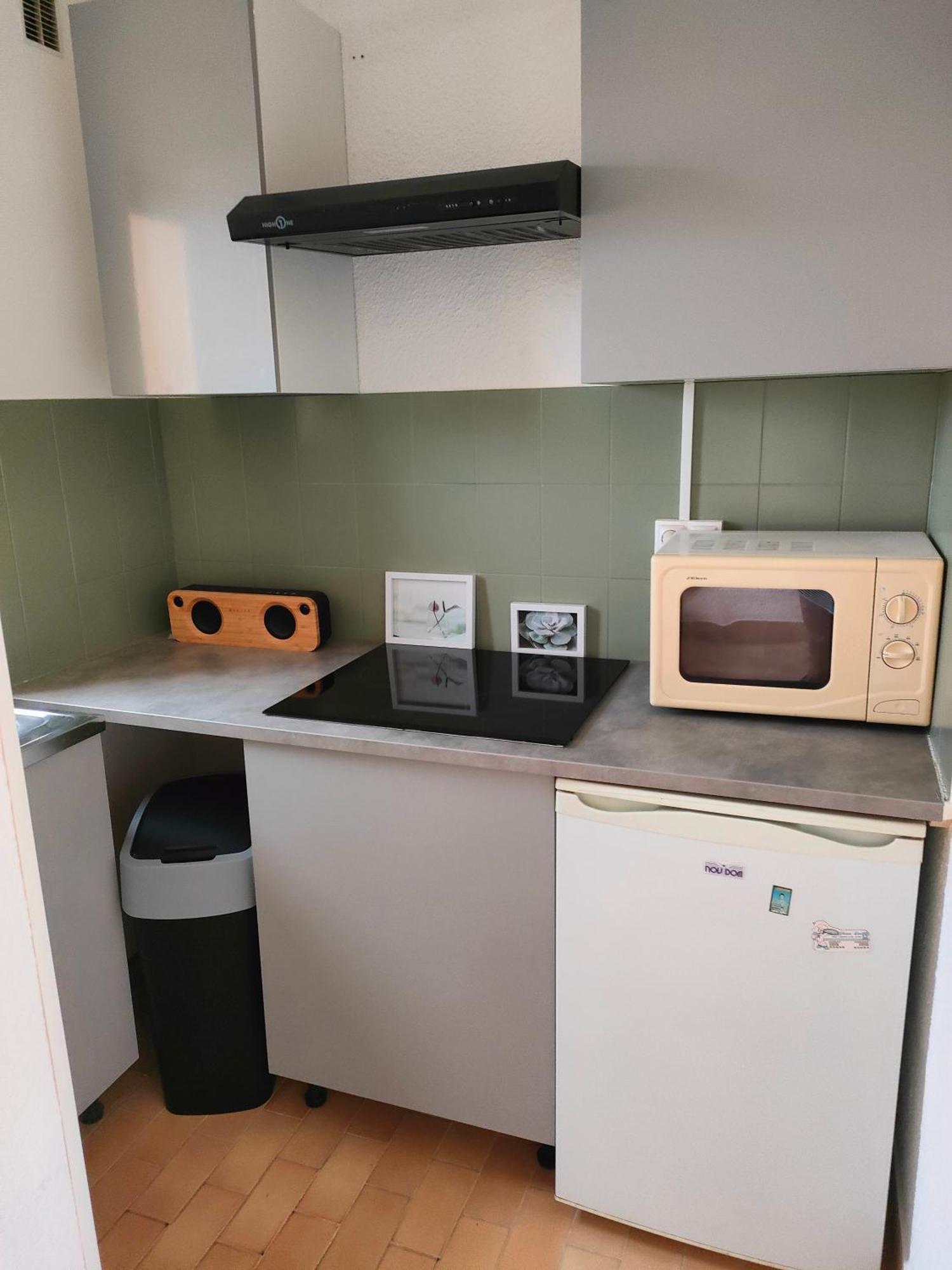 Gruissan, Studio Cabine, Au Calme Vue Degagee Sur Marina ภายนอก รูปภาพ