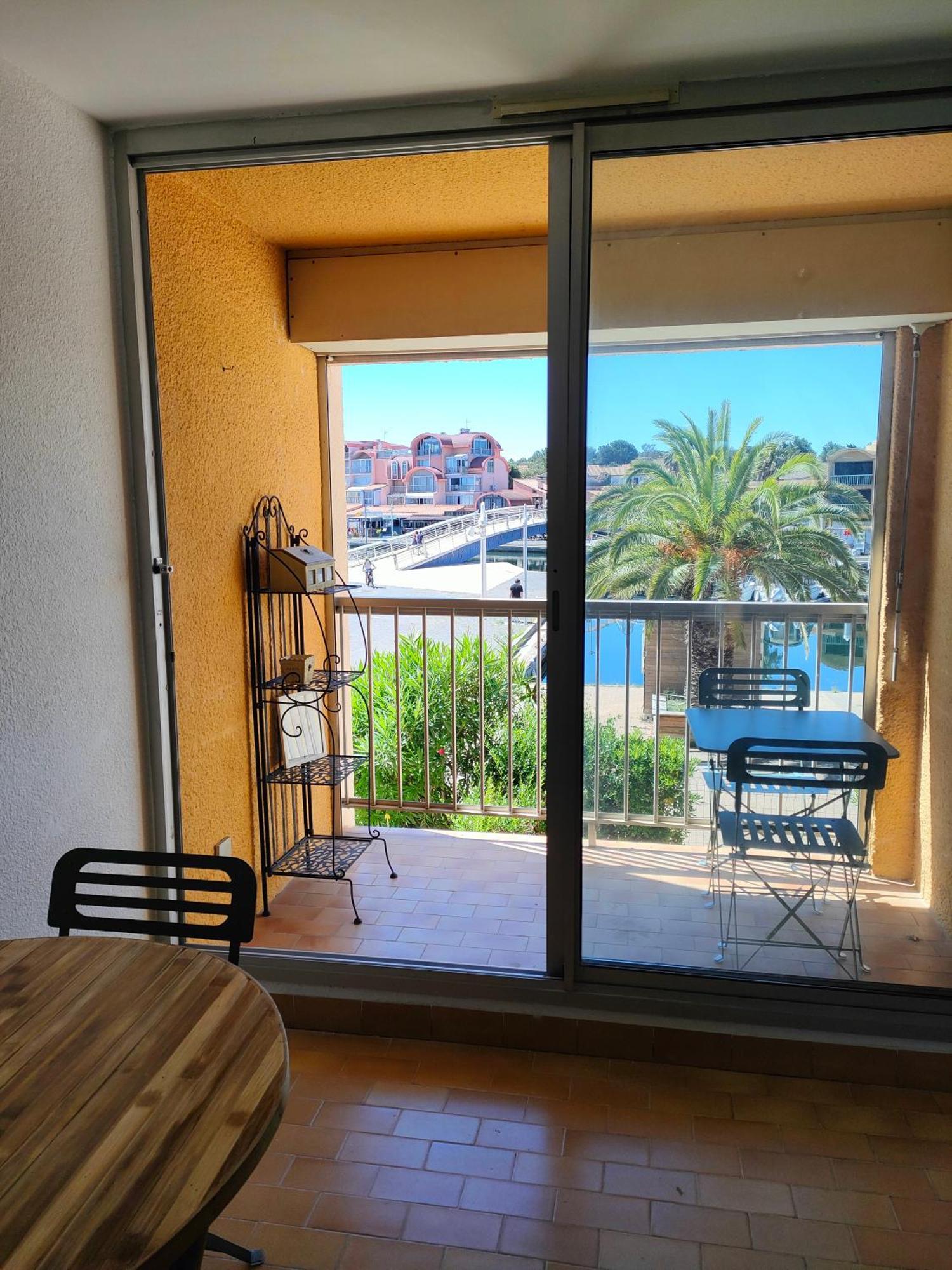 Gruissan, Studio Cabine, Au Calme Vue Degagee Sur Marina ภายนอก รูปภาพ