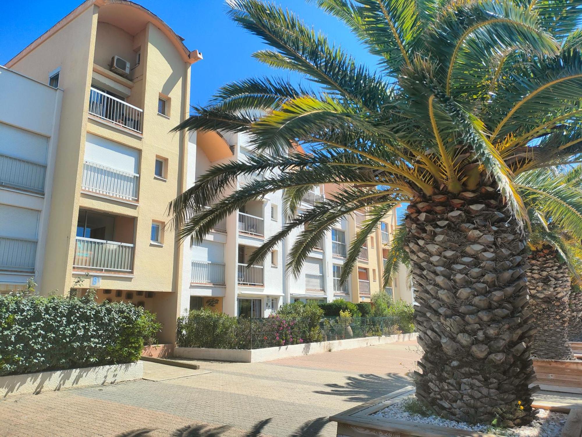 Gruissan, Studio Cabine, Au Calme Vue Degagee Sur Marina ภายนอก รูปภาพ