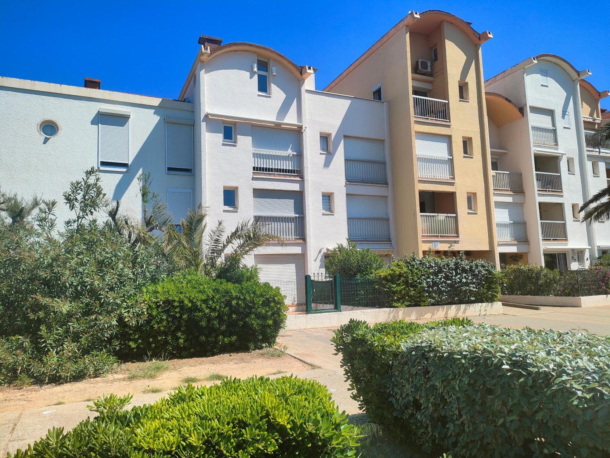 Gruissan, Studio Cabine, Au Calme Vue Degagee Sur Marina ภายนอก รูปภาพ